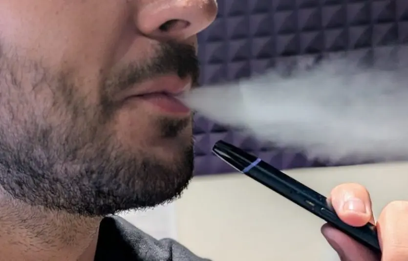 Polynésie : pour lutter contre l’ice, une commune interdit le vapotage