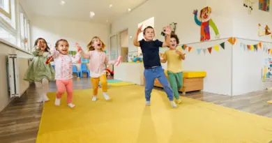 Première séparation avec bébé : réussir l'adaptation de son bébé en crèche ou chez la nounou