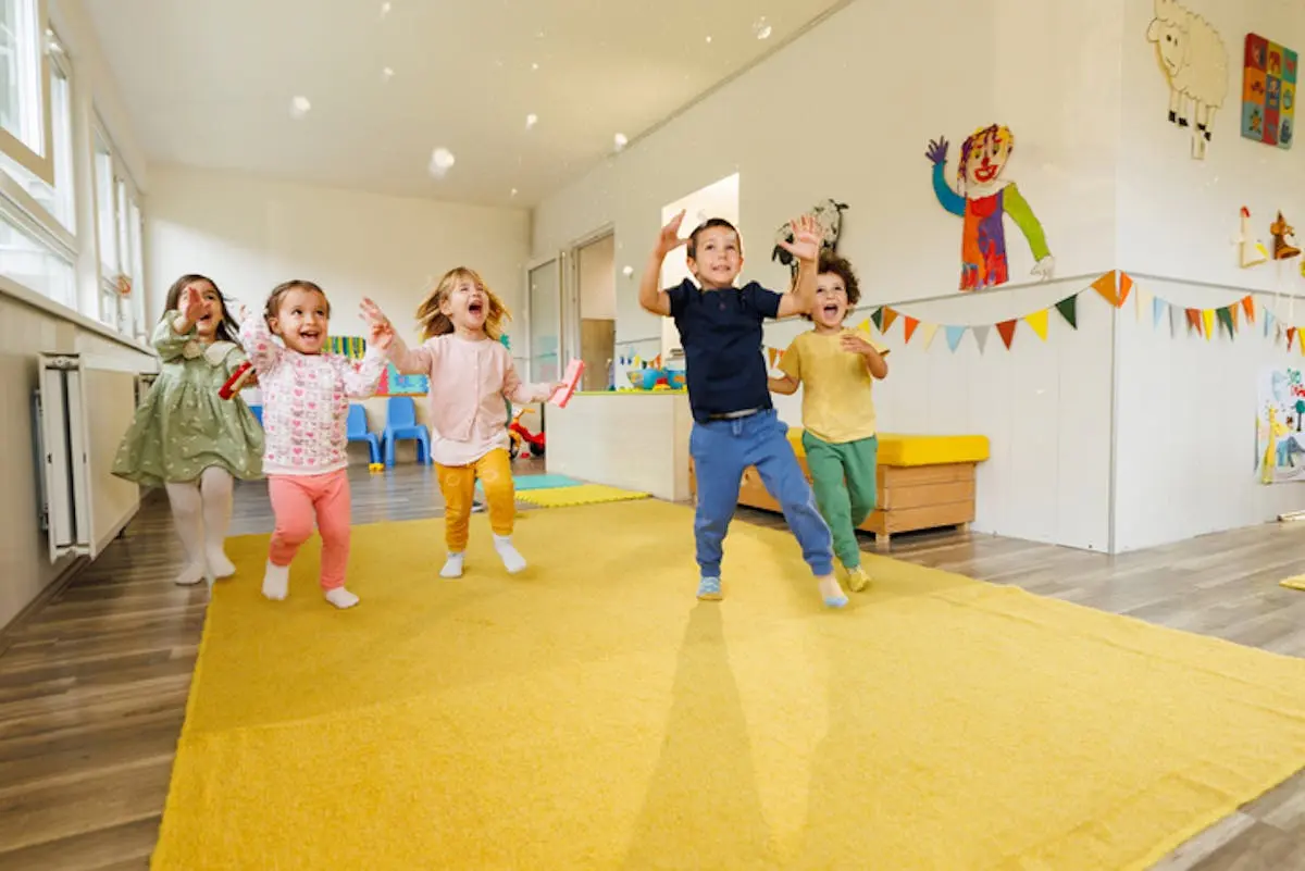 Première séparation avec bébé : réussir l'adaptation de son bébé en crèche ou chez la nounou