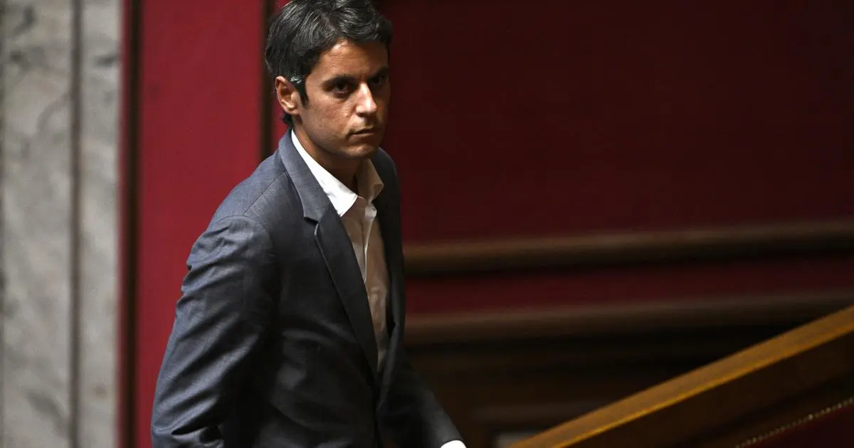 Présidentielle : Gabriel Attal ouvre le débat sur la GPA et divise son camp