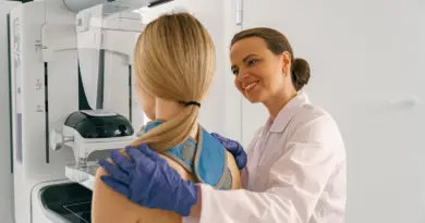 Prévention du cancer, dépistages, hygiène de vie : les gestes clés pour éviter 4 cancers sur 10