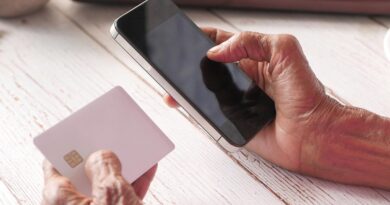 Comment protéger les senior en ligne avec un VPN ?