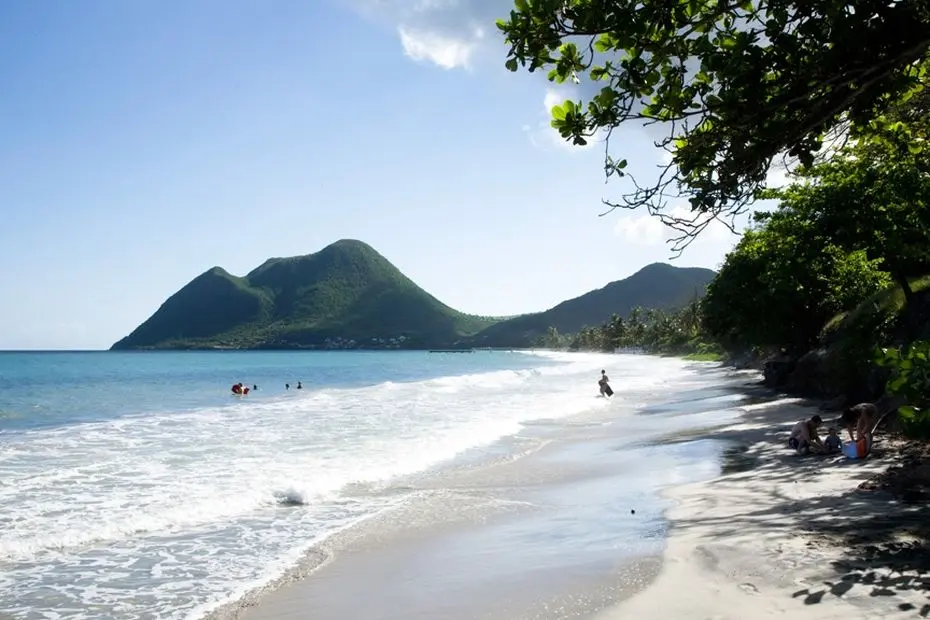 Qualité de l’eau dégradée : les plages de la Dizac et de l’Anse Cafard fermées à la baignade