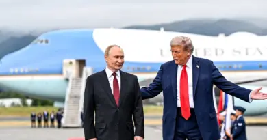 Quand Donald Trump déploie le tapis rouge pour Vladimir Poutine