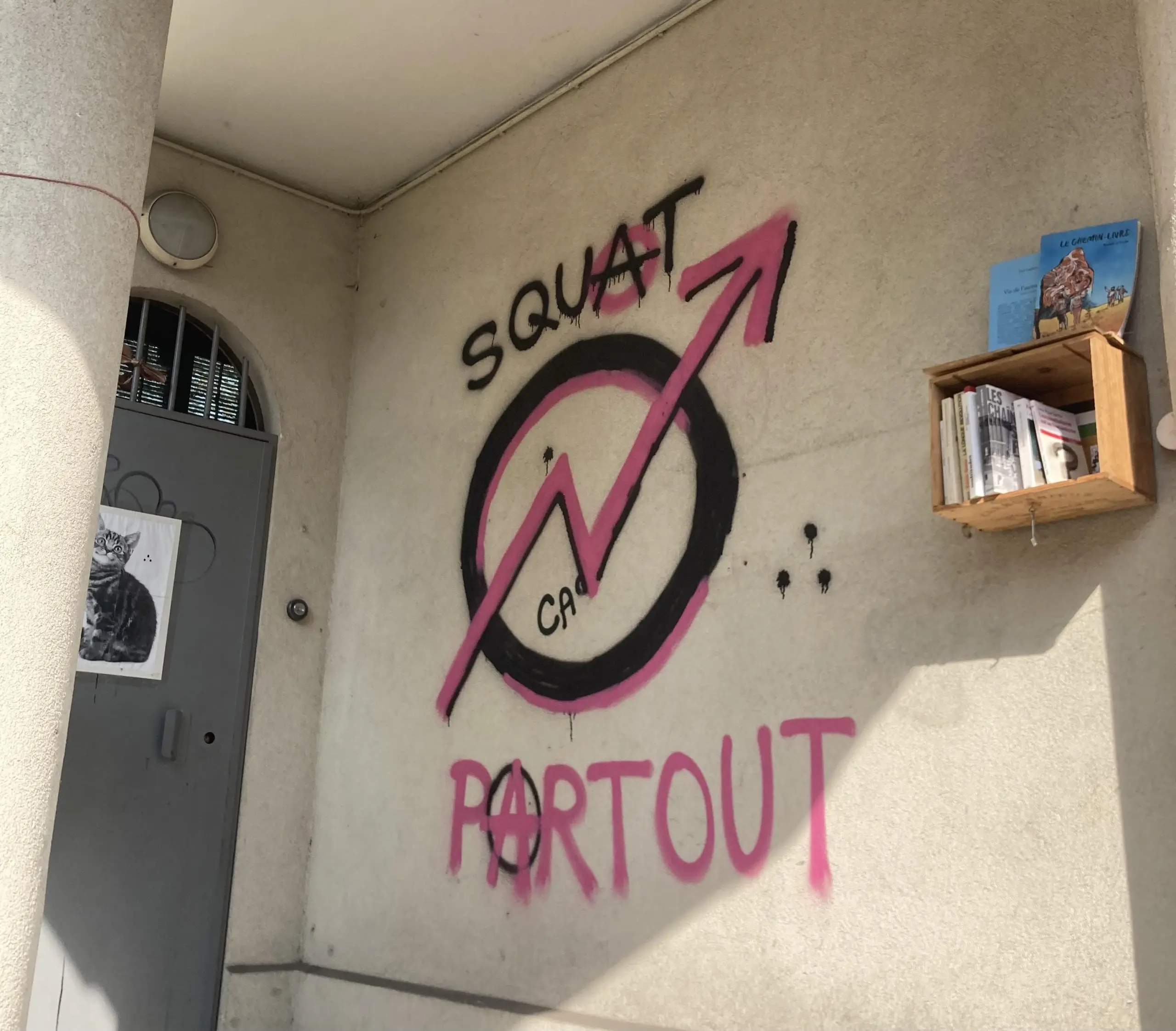 Rassemblement contre l'expulsion d'un squat à Cachan le lundi 18 août