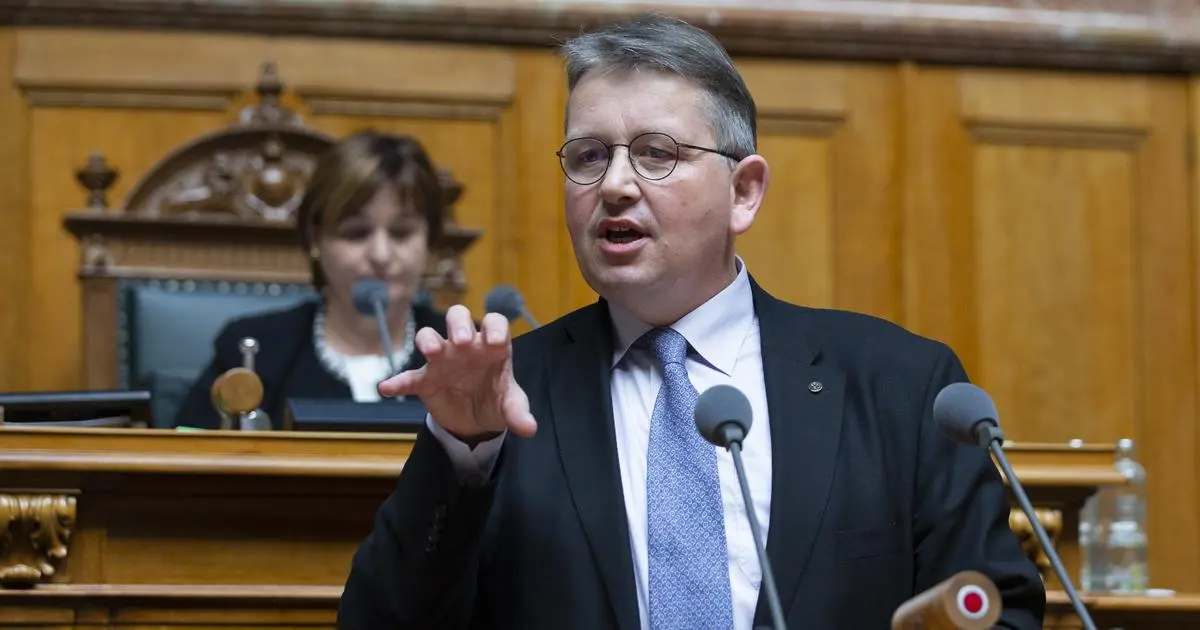Raymond Clottu prend la présidence de l'UDC Neuchâtel