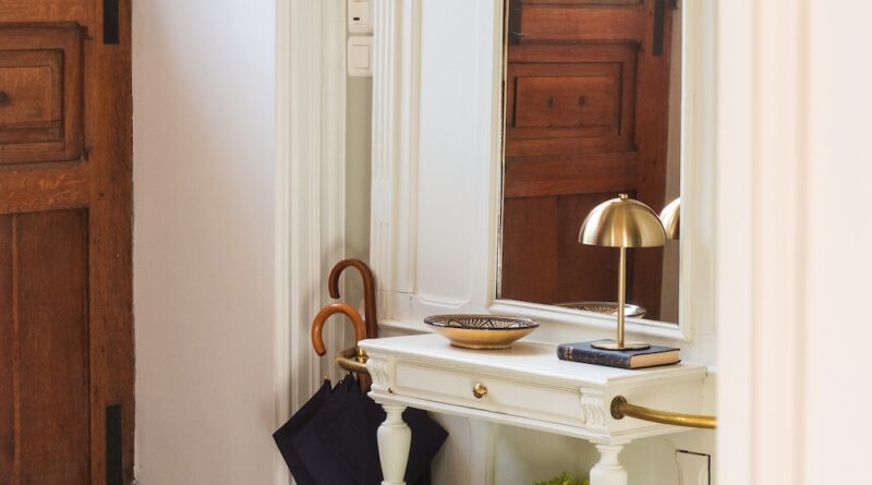 Rénovation d'un vestiaire ancien pour l'entrée de notre maison
