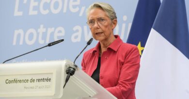 Rentrée scolaire 2025 : ce qu’il faut retenir des changements annoncés par Elisabeth Borne