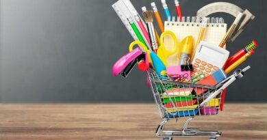 Rentrée scolaire 2025 : hypermarchés, supermarchés, magasins spécialisés… où acheter ces fourniture pour faire le maximum d’économies ?