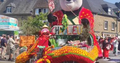 Retour en images : Le Grand Corso Fleuri et ses Miss ont déambulé dans les rues de Sourdeval