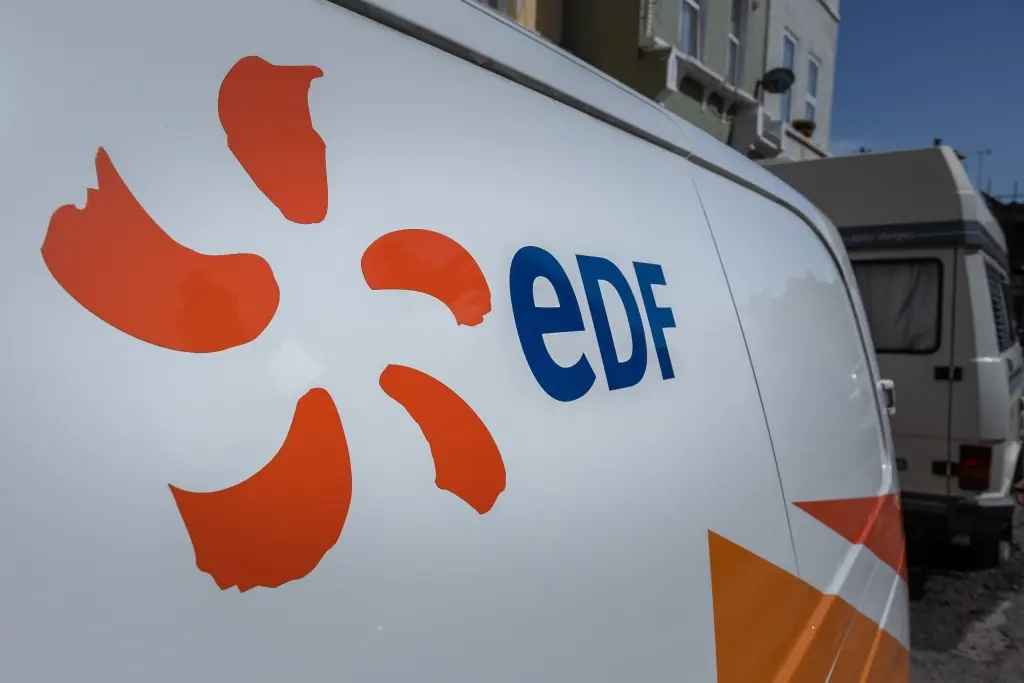 Saint-Barthélemy plongée dans le noir : un incident électrique rapidement résolu par EDF