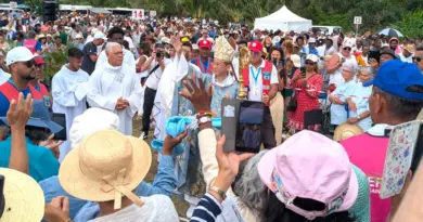 Sainte-Rose : 10 000 fidèles ont prié la Vierge au Parasol
