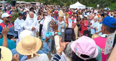 Sainte-Rose : 10 000 fidèles ont prié la Vierge au Parasol