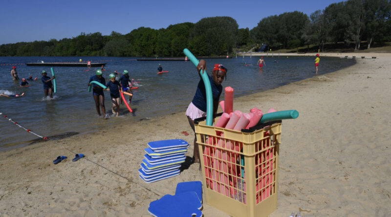 Savoir nager à Est Ensemble : les classes aquatiques dans le grand bain
