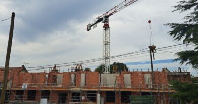 Seine-et-Marne : des habitants de Rebais résignés après la construction d'un immeuble devant chez eux
