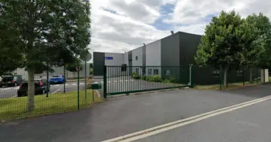 Seine-et-Marne : deux cambrioleurs retrouvés sur le toit de la société qu'ils tentaient de voler