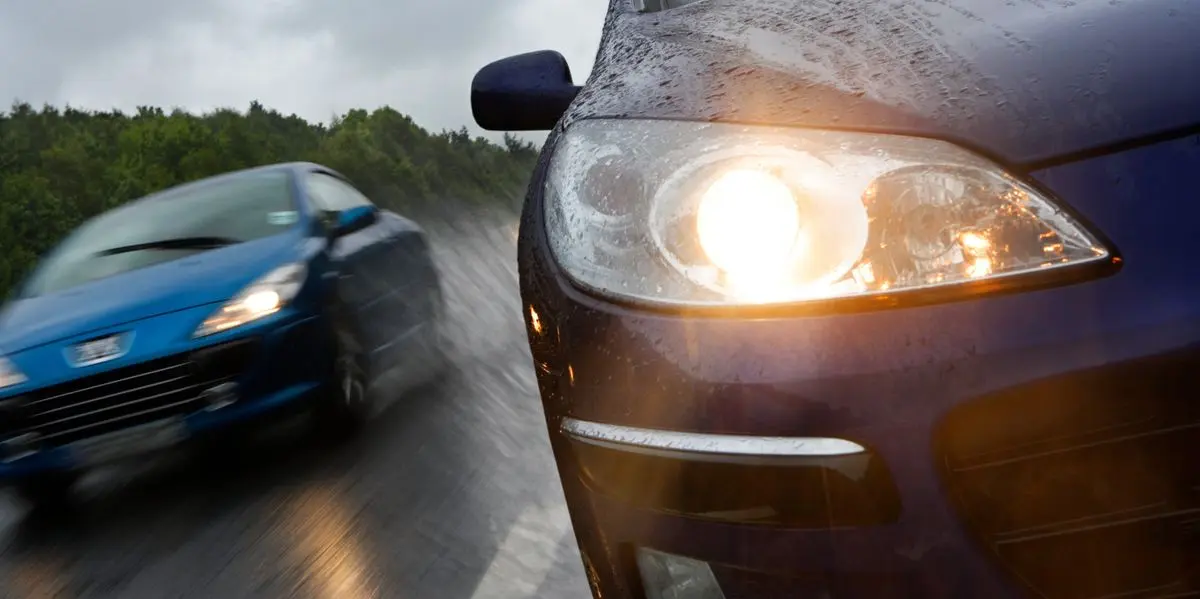 Ses rodéos routiers à plus de 200 km/h finissent au tribunal