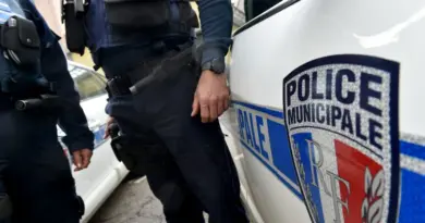 "Si la politique de Madame Panot pouvait se justifier il y a quelques années, ce n'est plus le cas" : désarmer la police municipale, la proposition provoque un tollé chez les maires de gauche