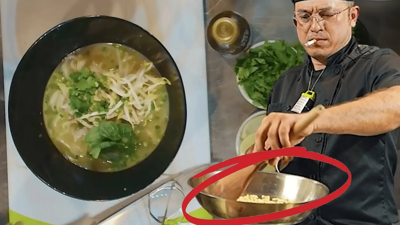 Soupe Pho au poulet vietnamienne | Cuisiner avec Sus, ép. 18