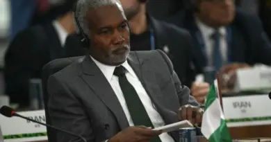 “Souverainisme” et “dignité” : le Nigeria refuse de céder à Trump sur l’accueil des migrants