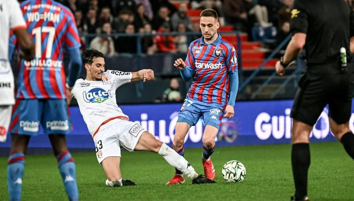 Stade Lavallois : toujours blessés, Maxime Hautbois et Enzo Montet ne feront pas le déplacement à Rodez vendredi - ici