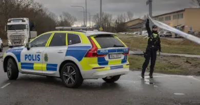 Suède : deux blessés dans une fusillade près d’une mosquée dans le sud du pays - RTBF Actus