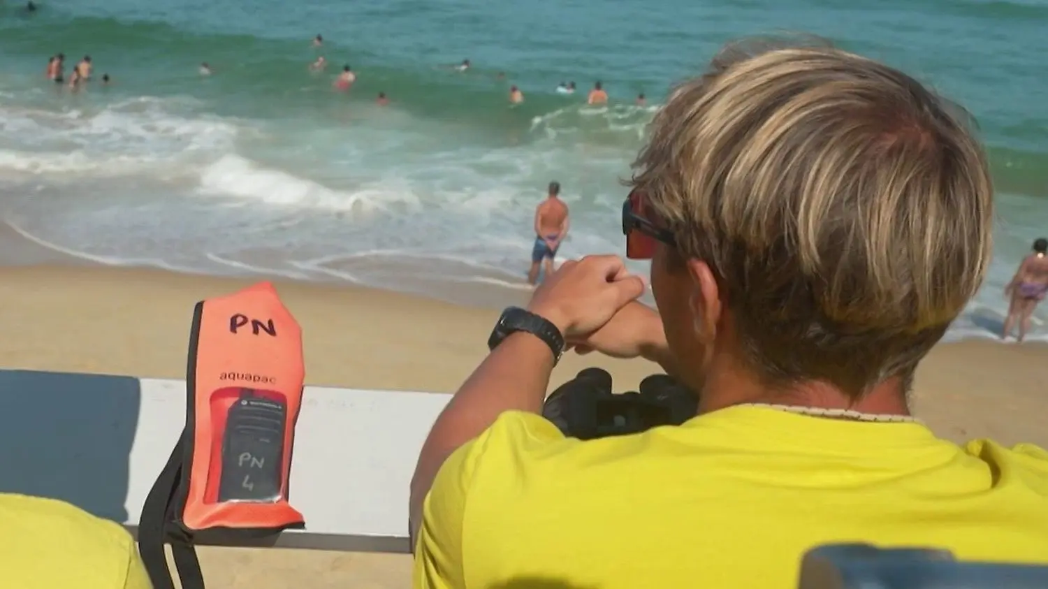 Surveillance des plages : dans la peau d'un nageur-sauveteur des Landes