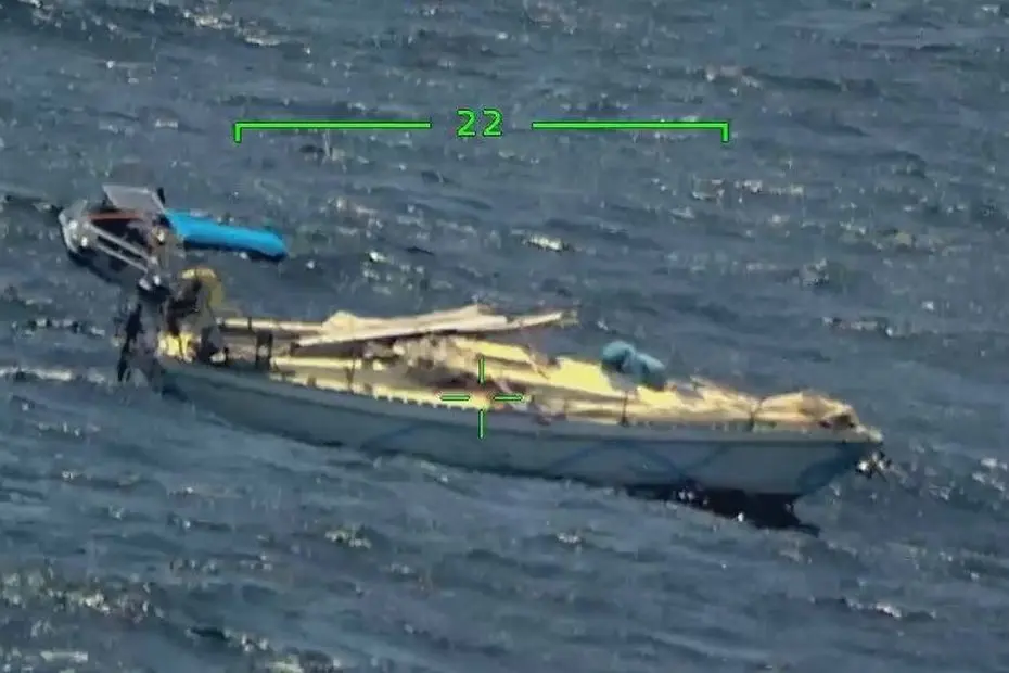 TÉMOIGNAGE : Enlisée dans un banc de sargasses, une navigatrice doit laisser son bateau à la dérive pour s'en sortir