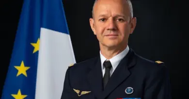 Telex : Emmanuel Naëgelen prend la tête du ComCyber, Meta rachète WaveForms, Le CHR du Gers piraté - Le Monde Informatique