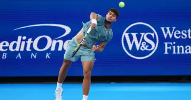 Tennis : Carlos Alcaraz sacré à Cincinnati après l’abandon de Jannik Sinner en finale