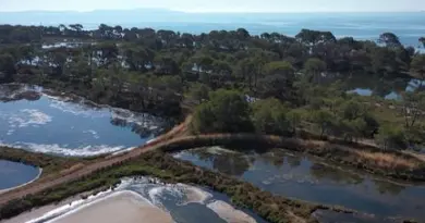 Tombolo de Giens : lieu unique en France, menacé par la montée des eaux