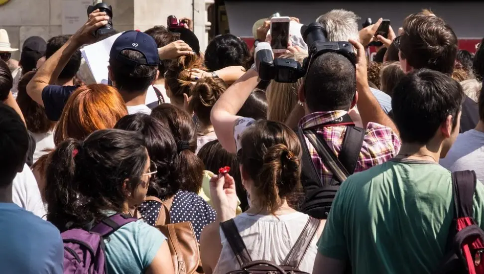 Tourisme : Bilan régional de juillet et découverte du "touriscore" sur le surtourisme - Dis-leur !