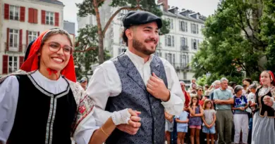 Selon la présidente, de plus en plus de jeunes adhèrent à Lo Ceu de Pau, passeurs de traditions locales et ancestrales.