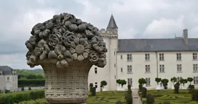Pays de la Loire, Nantes, Angers, Loire river, castle, vineyard, coast, landscape