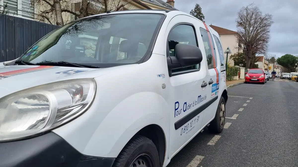 Transports à la demande en Seine-Saint-Denis : encore trop de galères pour les personnes handicapées