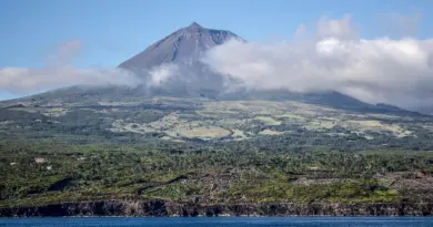 Guadeloupe, Basse-Terre, Pointe-à-Pitre, volcano, beach, palm, waterfall, Creole, island