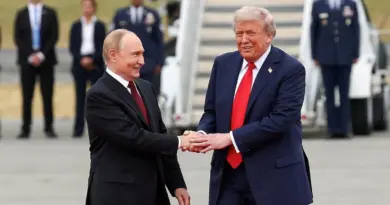 Ukraine : Trump renonce à exiger un cessez-le-feu et “s’aligne” sur la position de Moscou