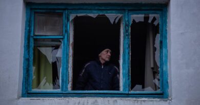 Ukraine : après le sommet Trump-Poutine, les frappes russes tuent encore