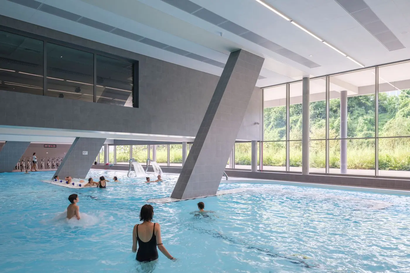Un an après les JO, la piscine olympique de Saint-Denis s’ouvre timidement au public