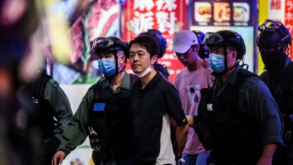 Un ancien élu pro-démocratie de Hong Kong obtient l'asile en Australie