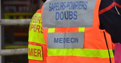 Un motard gravement blessé dans un accident à Étalans