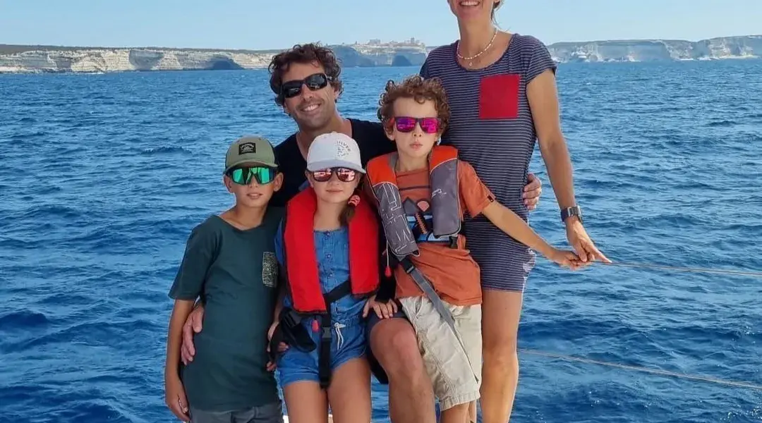 « Une aventure extraordinaire » : cette famille bretonne part faire le tour du monde sur un