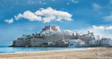 Pays de la Loire, Nantes, Angers, Loire river, castle, vineyard, coast, landscape