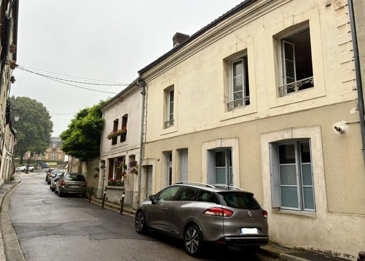 Une enquête ouverte après un mystérieux incendie dans ce centre-ville de l’Orne