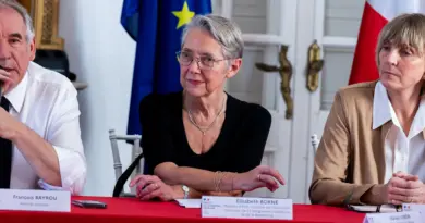 Une journée marathon attend la ministre Élisabeth Borne à La Réunion en ce mardi de rentrée scolaire