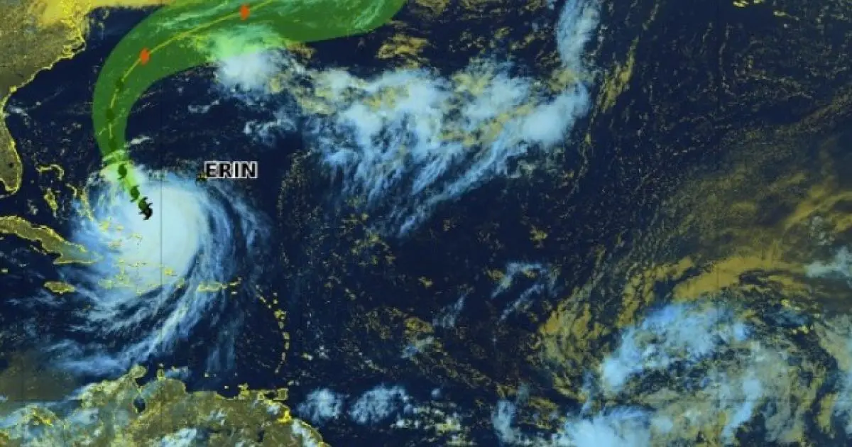 Une onde tropicale située près des Îles du Cap Vert sous surveillance