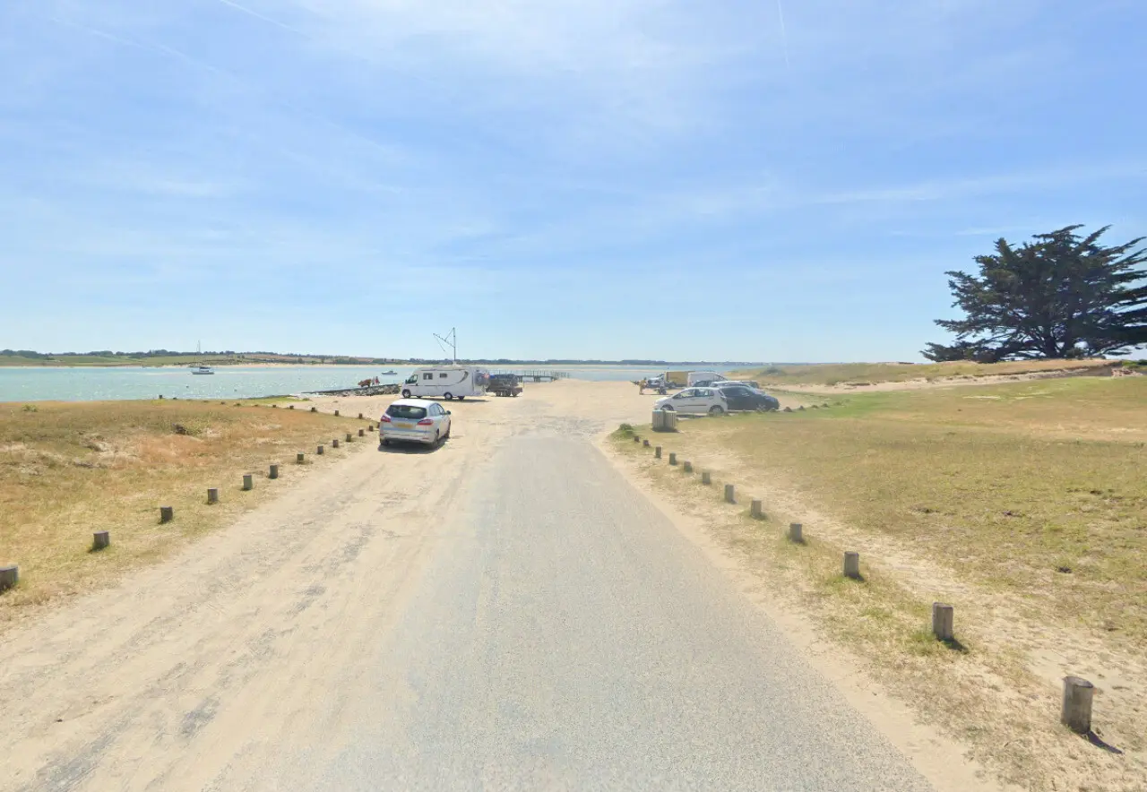 Une plage de la Manche interdite à la baignade après une « forte contamination »