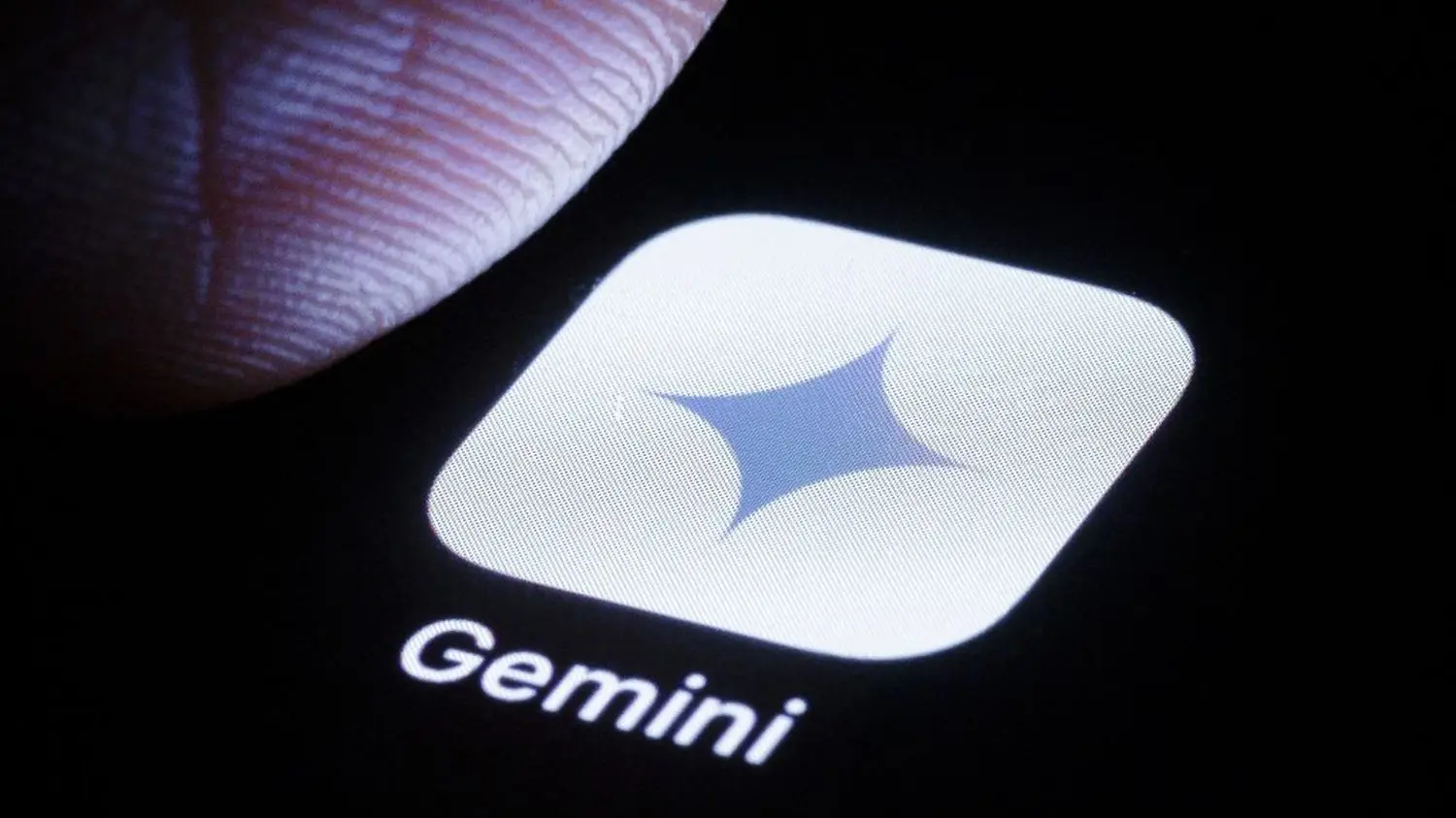 Une requête à Gemini, l'intelligence artificielle de Google, consomme moins d'énergie que 9 secondes de télévision d'après l'entreprise