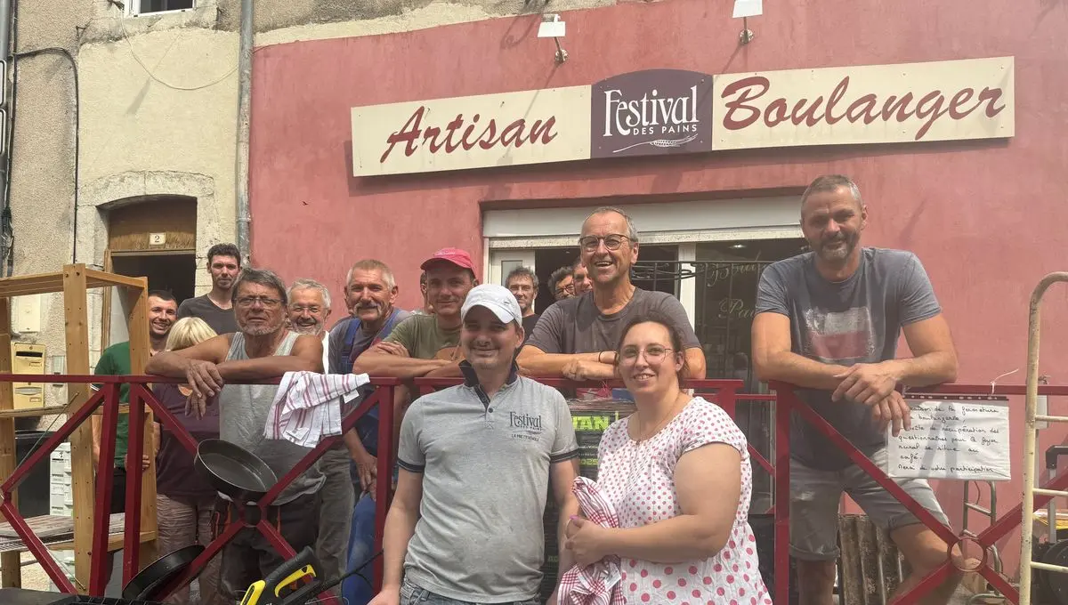 VIDÉO - La mobilisation du village de Pompignan pour sauver son unique boulangerie - ici