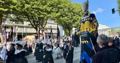 VIDÉOS. Festival Interceltique de Lorient 2025. Pourquoi la Grande Parade attire-t-elle toujours autant de public